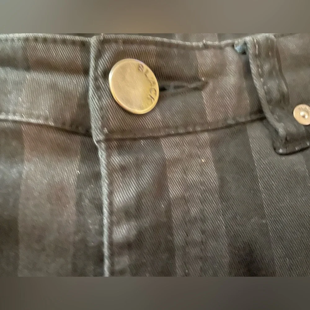 H&M Divided - Size 8 - Picture 5 of 5